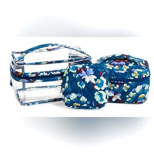 Vera Bradley 3 piece cosmetic set 🆕